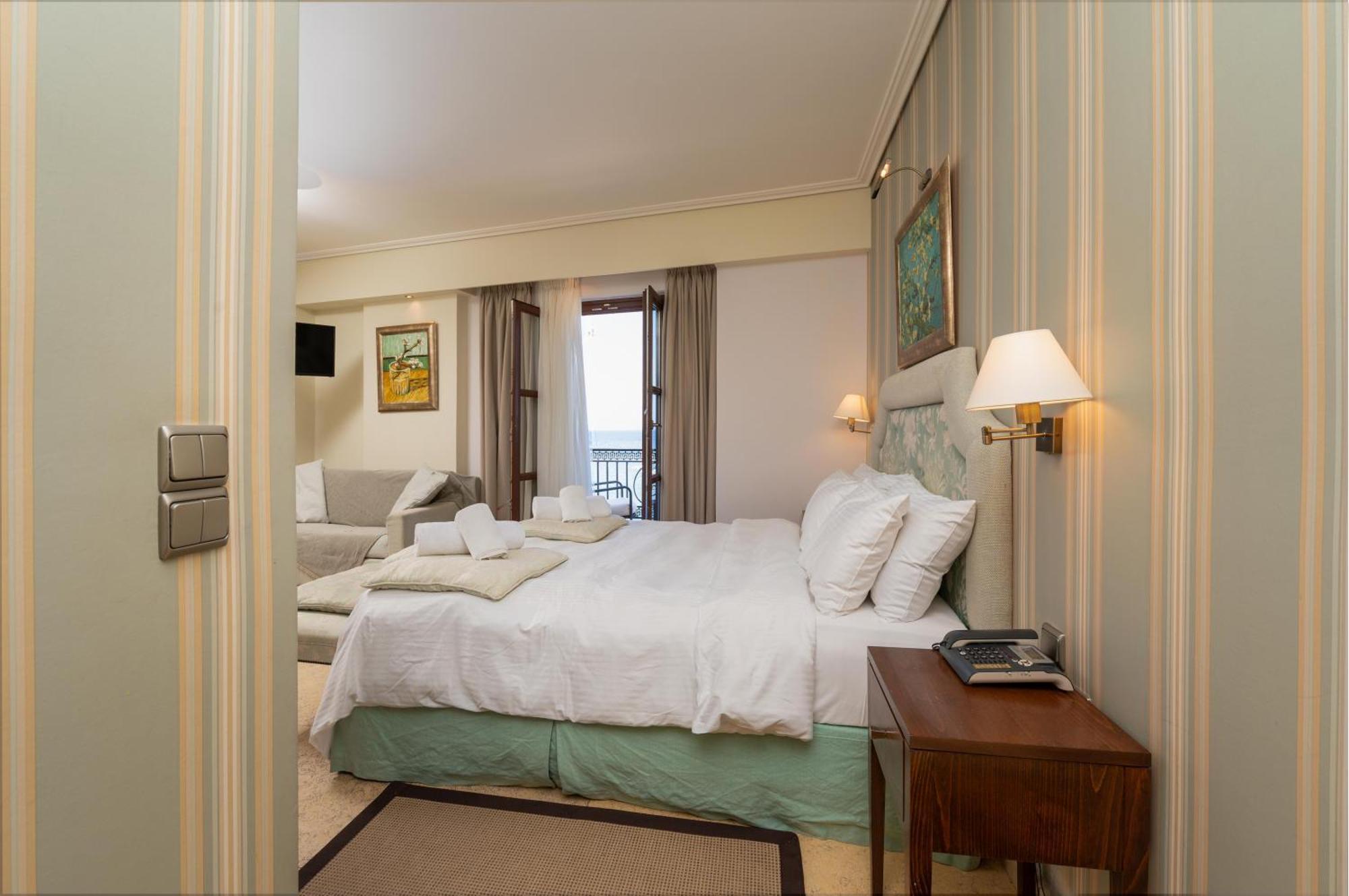 La Boheme Hotel 기티오 외부 사진